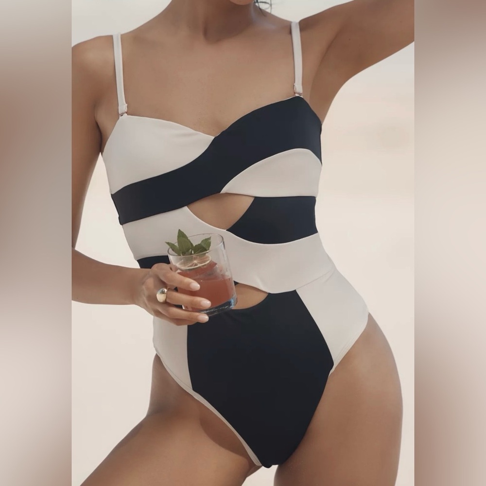 Celandine Leona Colorblock One Piece Swimsuit, Size Small